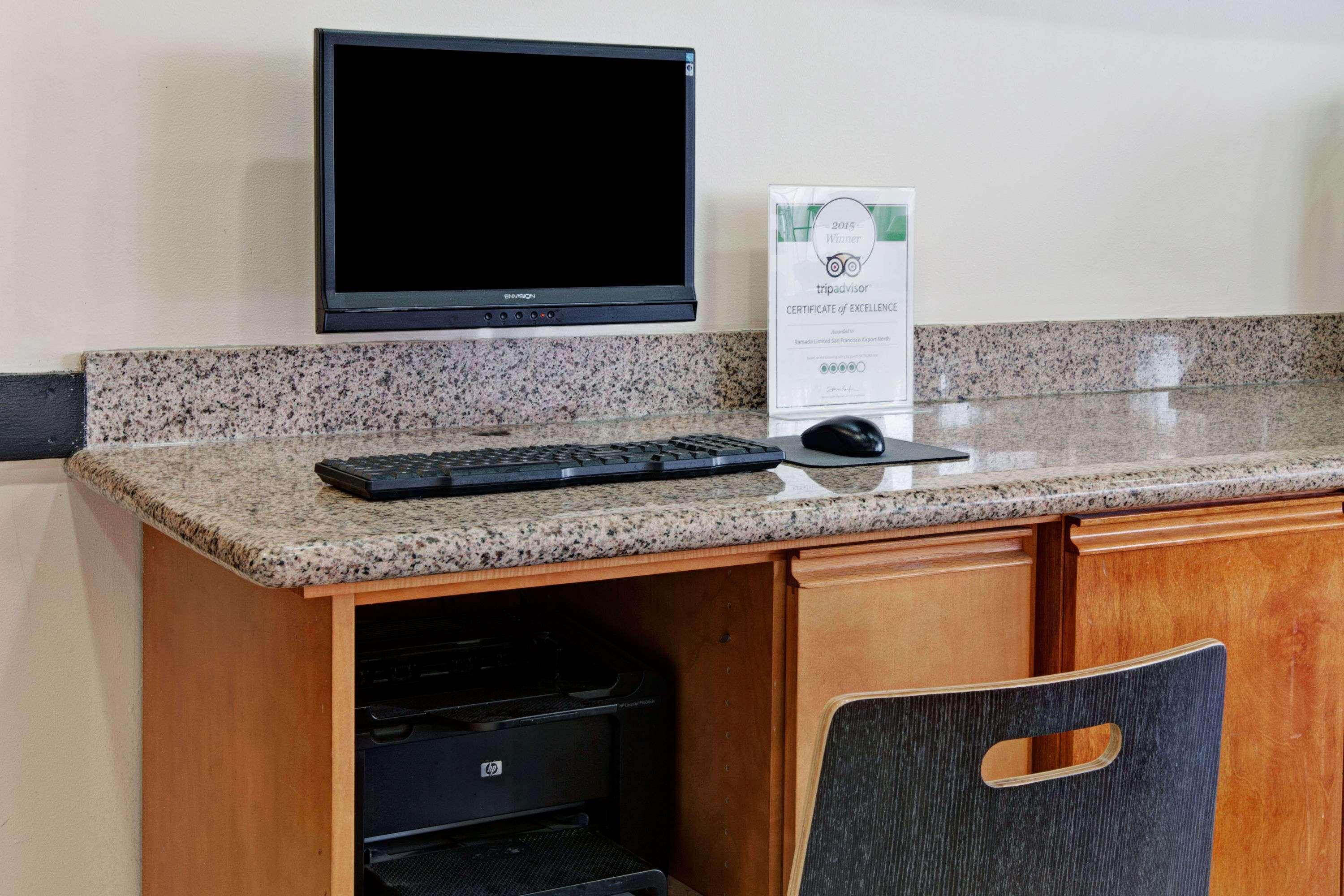Ramada Limited And Suites San Francisco Airport Юг Сан Франциско Экстерьер фото